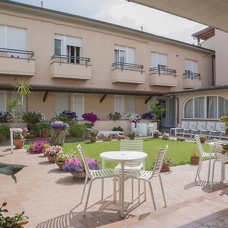 Hotel Sabrina Castiglione della Pescaia Exteriör bild